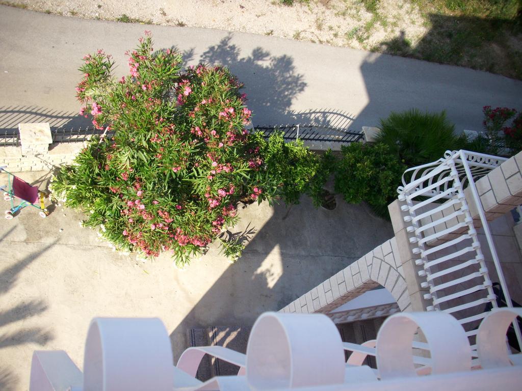 Apartments Tonimir Водице Экстерьер фото